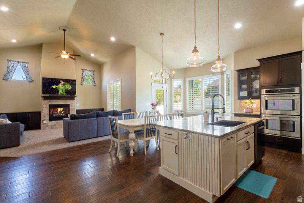 Image 9 of property listing at 5079 W EMMELINE DR, Herriman, UT 84096