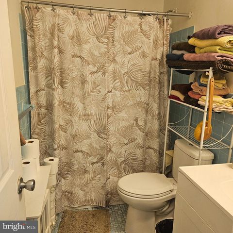 3302 LARKSPUR CT, Mays Landing, NJ 08330