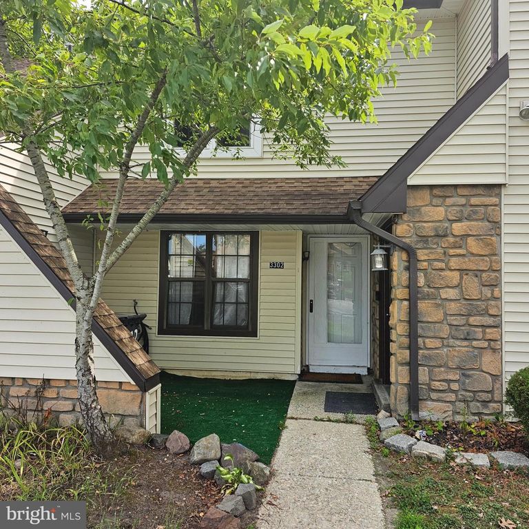 3302 LARKSPUR CT, Mays Landing, NJ 08330