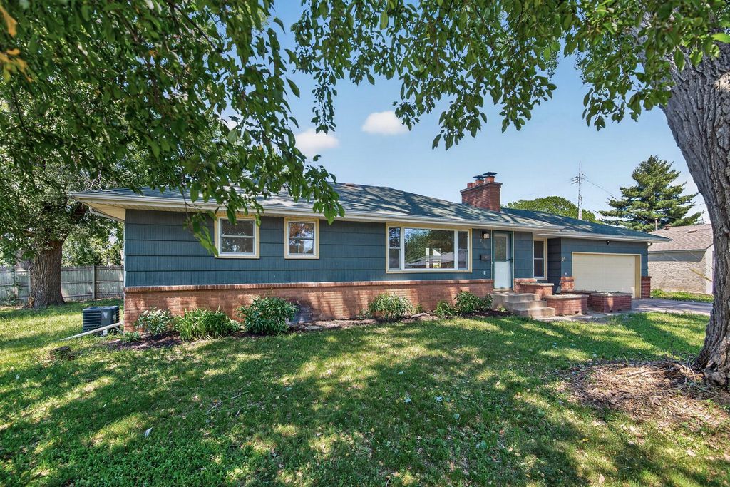 2406 Ericon Drive, Brooklyn Center, MN 55430
