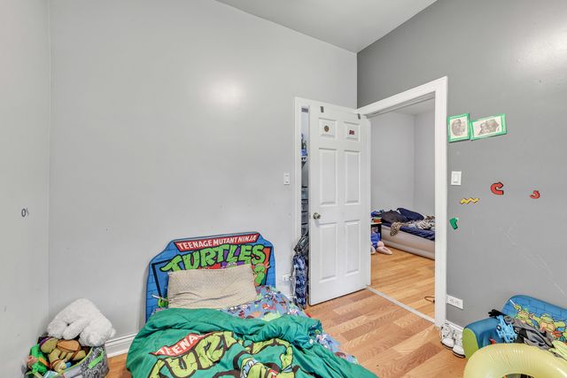 5721 S Hermitage Avenue, Chicago, IL 60636