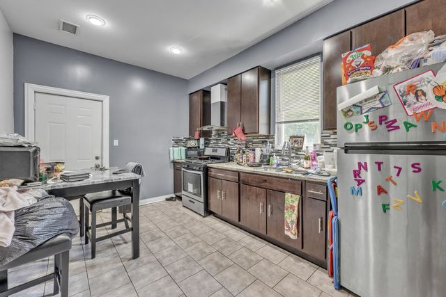 5721 S Hermitage Avenue, Chicago, IL 60636