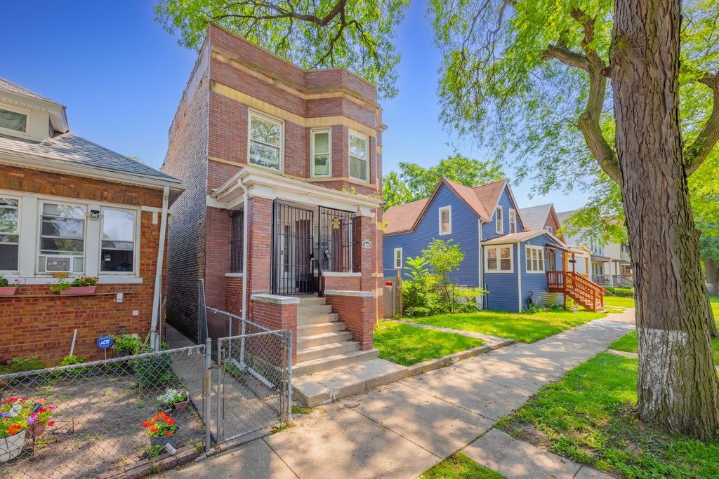 5721 S Hermitage Avenue, Chicago, IL 60636