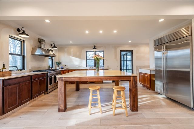 120 Fort Hill Avenue, Canandaigua City, NY 14424