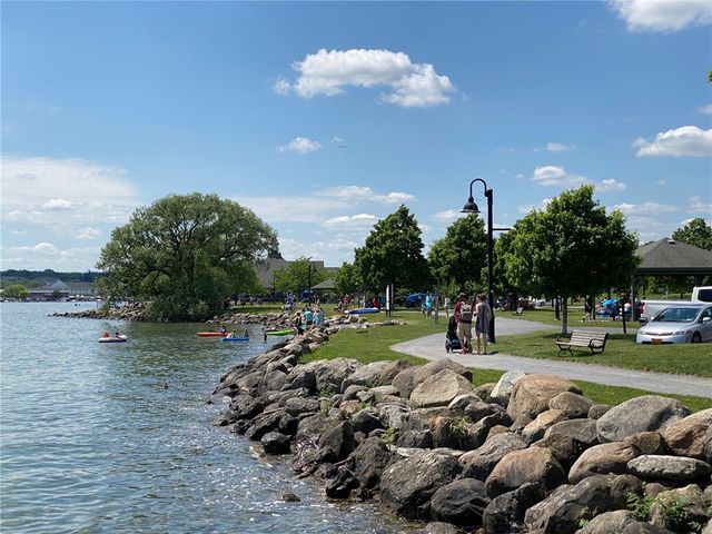 120 Fort Hill Avenue, Canandaigua City, NY 14424