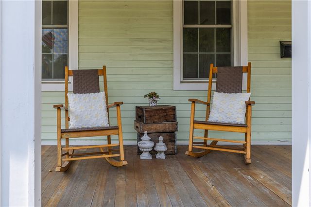 120 Fort Hill Avenue, Canandaigua City, NY 14424