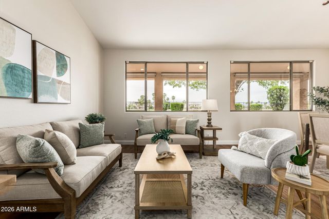 648 S ROANOKE Street, Gilbert, AZ 85296