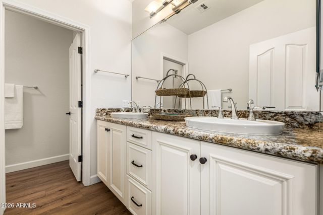 648 S ROANOKE Street, Gilbert, AZ 85296