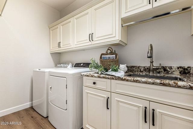 648 S ROANOKE Street, Gilbert, AZ 85296