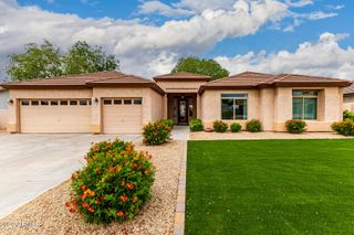648 S ROANOKE Street, Gilbert, AZ 85296