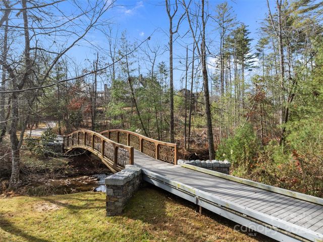 423 Moraine Court 626, Asheville, NC 28803