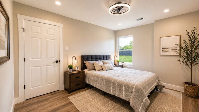 2400 Bowling Green Street, Denton, TX 76201