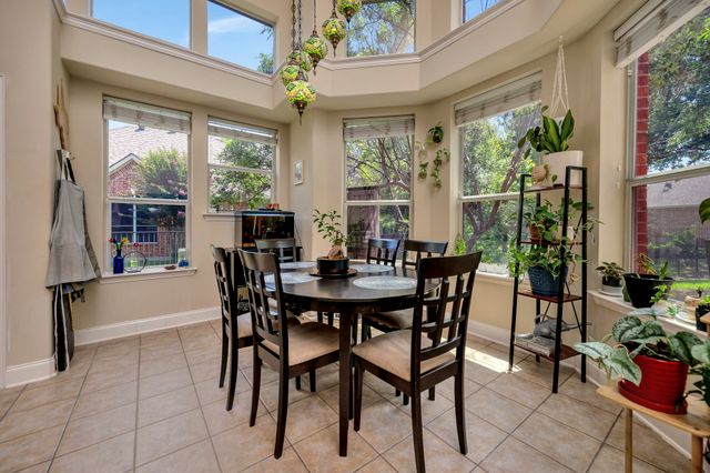 700 N Paradise Cove, Shady Shores, TX 76208