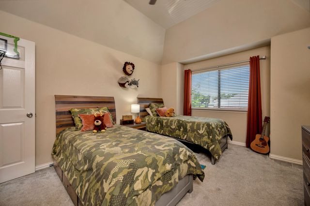 700 N Paradise Cove, Shady Shores, TX 76208