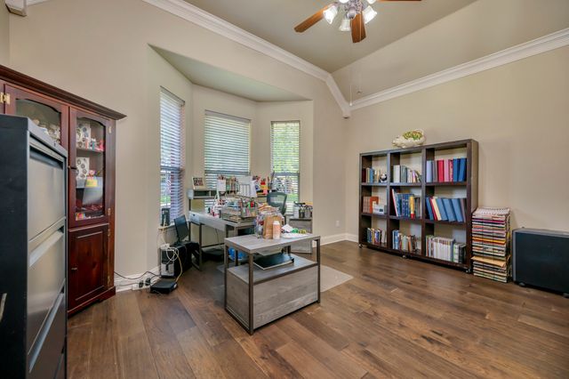 700 N Paradise Cove, Shady Shores, TX 76208