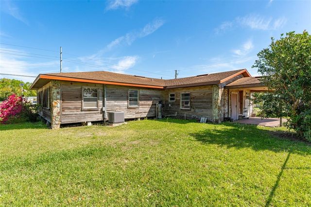 1501 W TRAPNELL RD, Plant City, FL 33566