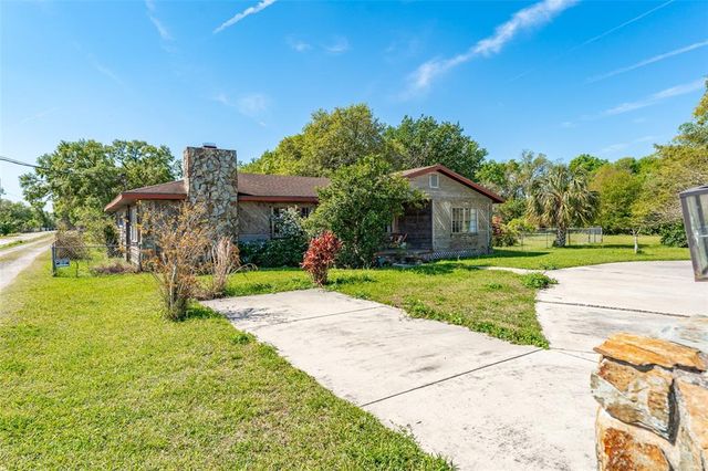1501 W TRAPNELL RD, Plant City, FL 33566