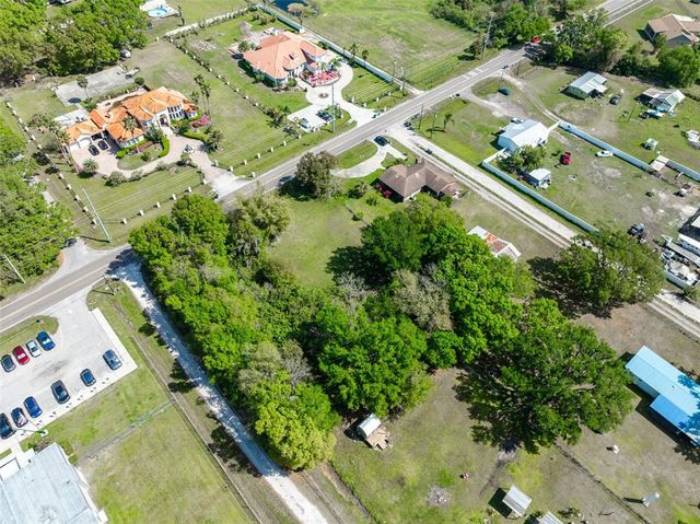 1501 W TRAPNELL RD, Plant City, FL 33566