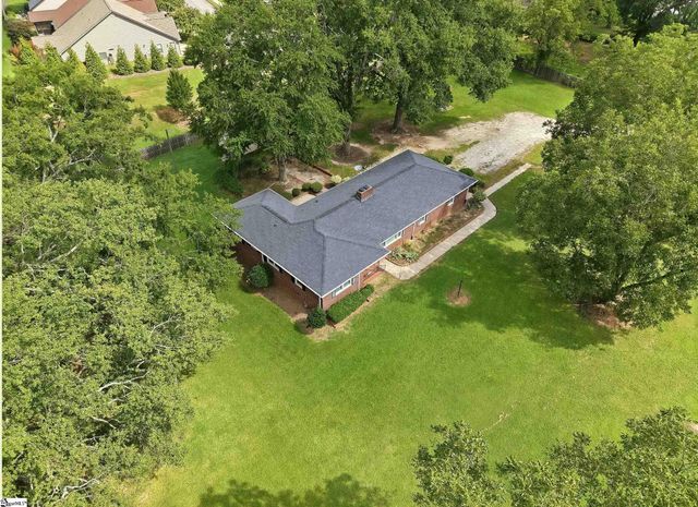 1091 Old Georgia Road, Roebuck, SC 29376