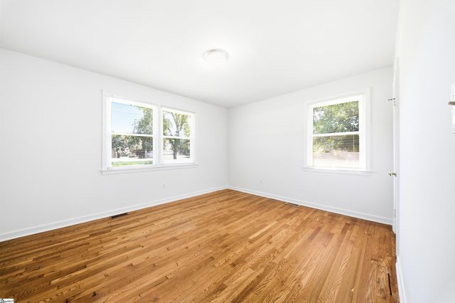 1091 Old Georgia Road, Roebuck, SC 29376