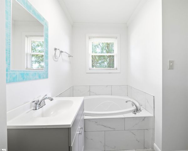 1091 Old Georgia Road, Roebuck, SC 29376