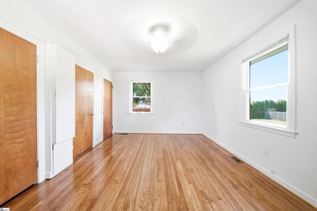 1091 Old Georgia Road, Roebuck, SC 29376