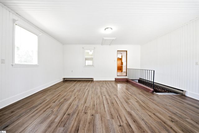 1091 Old Georgia Road, Roebuck, SC 29376