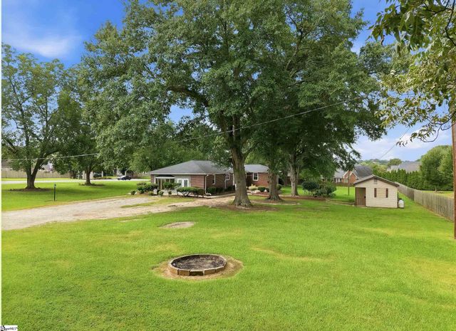 1091 Old Georgia Road, Roebuck, SC 29376