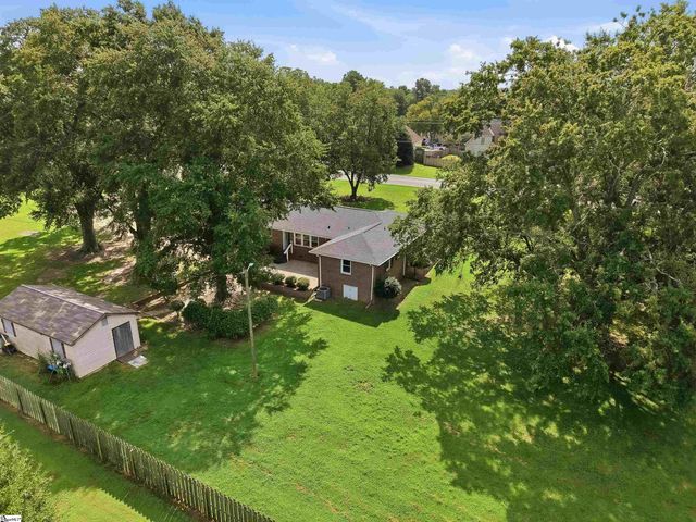 1091 Old Georgia Road, Roebuck, SC 29376