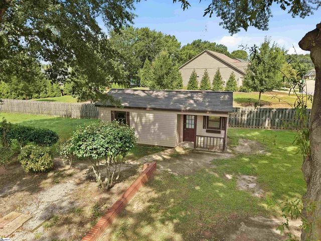 1091 Old Georgia Road, Roebuck, SC 29376