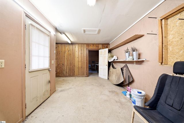1091 Old Georgia Road, Roebuck, SC 29376