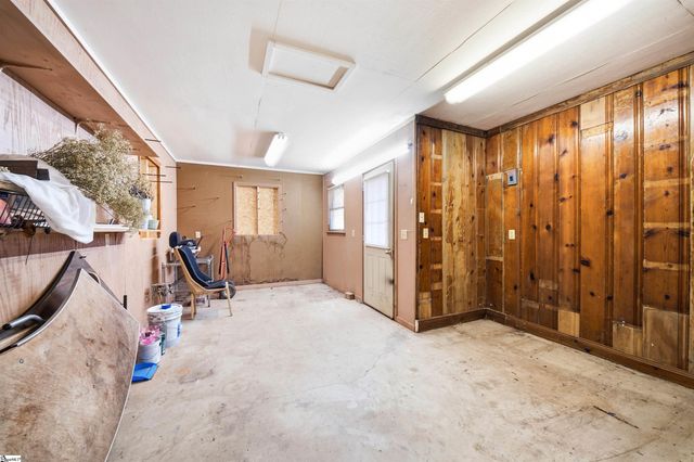 1091 Old Georgia Road, Roebuck, SC 29376
