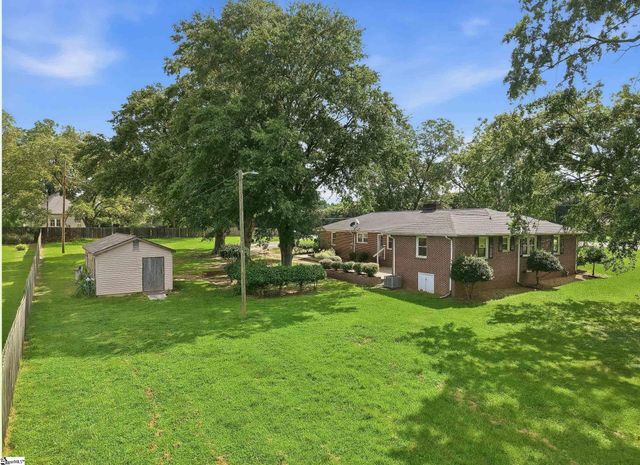 1091 Old Georgia Road, Roebuck, SC 29376