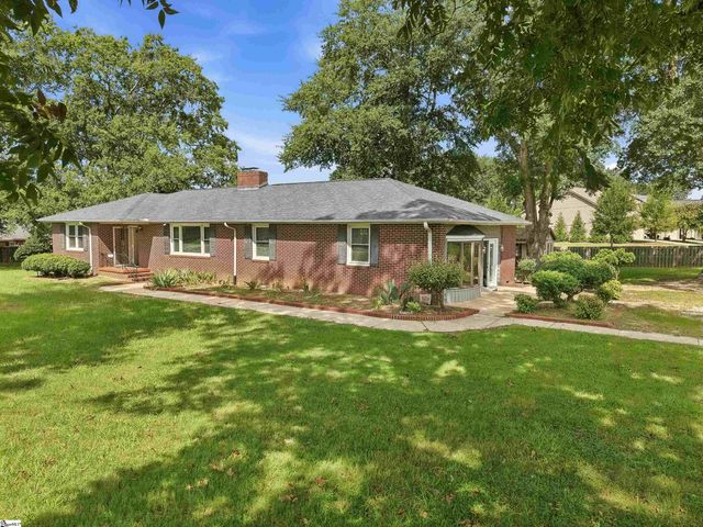 1091 Old Georgia Road, Roebuck, SC 29376