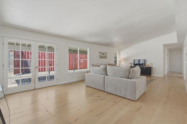 819 Lewis Road, Royal Oaks, CA 95076