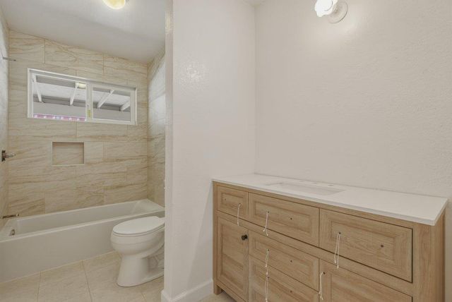 819 Lewis Road, Royal Oaks, CA 95076