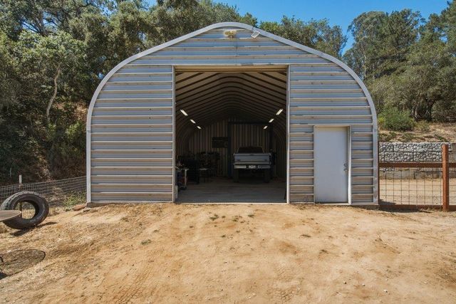 819 Lewis Road, Royal Oaks, CA 95076