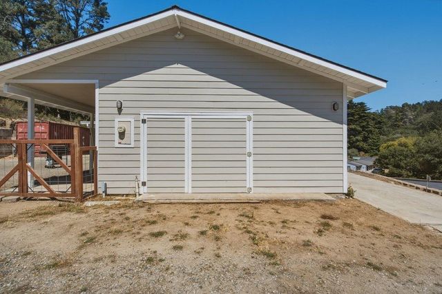 819 Lewis Road, Royal Oaks, CA 95076