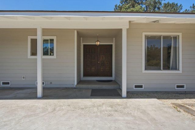 819 Lewis Road, Royal Oaks, CA 95076