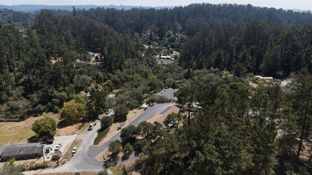 819 Lewis Road, Royal Oaks, CA 95076