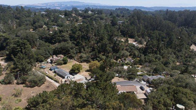 819 Lewis Road, Royal Oaks, CA 95076