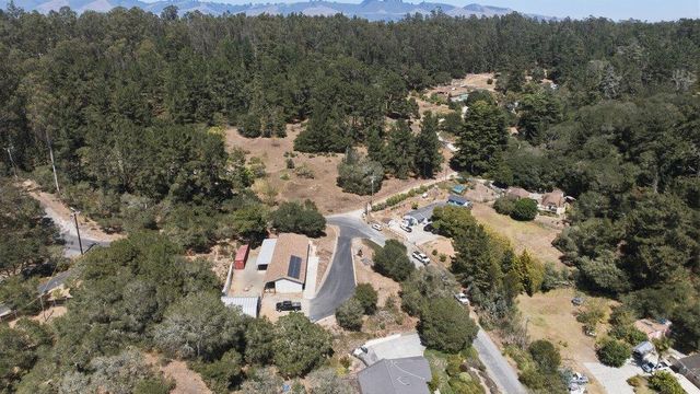 819 Lewis Road, Royal Oaks, CA 95076
