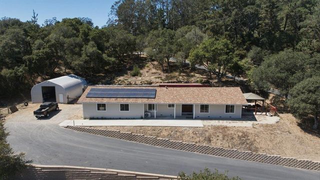 819 Lewis Road, Royal Oaks, CA 95076