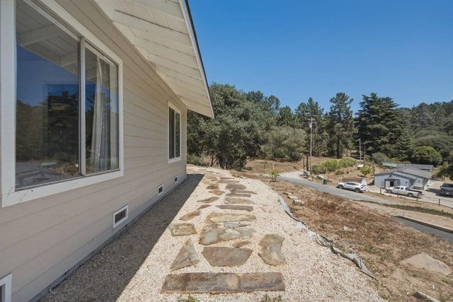 819 Lewis Road, Royal Oaks, CA 95076