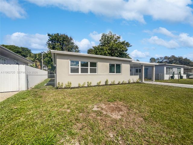 561 NE 173rd St, North Miami Beach, FL 33162