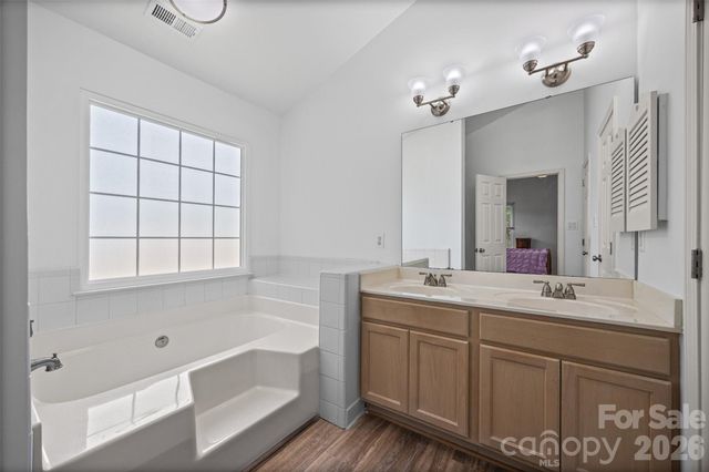 13020 Shannon Park Lane, Charlotte, NC 28273