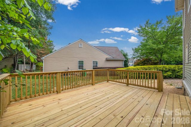 13020 Shannon Park Lane, Charlotte, NC 28273