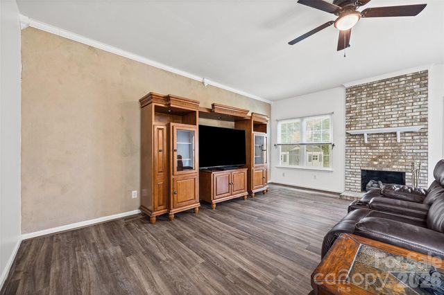 13020 Shannon Park Lane, Charlotte, NC 28273