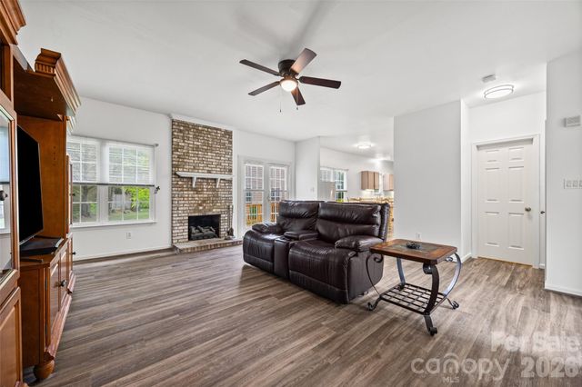 13020 Shannon Park Lane, Charlotte, NC 28273