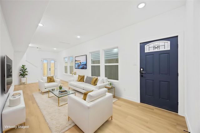 8118 De Priest Street A, Houston, TX 77088